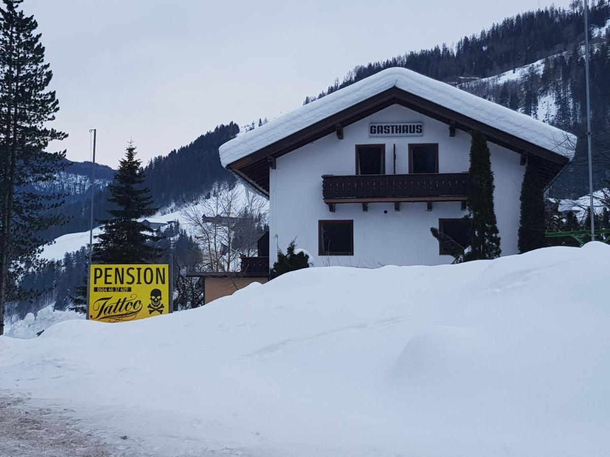 Tattoo Pension Mit Restaurant Und Tattoo-Studio Mörtschach Kültér fotó