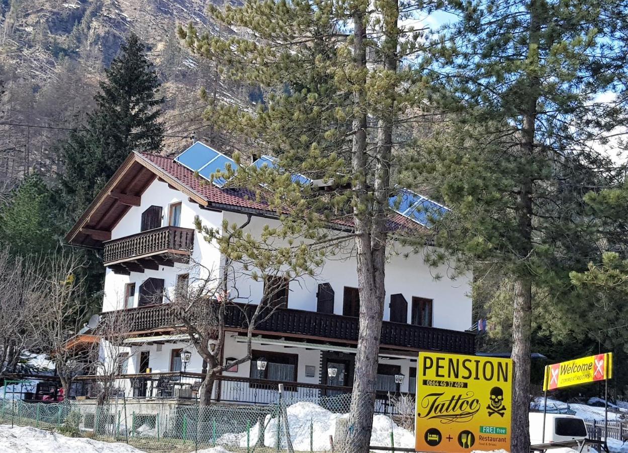 Tattoo Pension Mit Restaurant Und Tattoo-Studio Mörtschach Kültér fotó