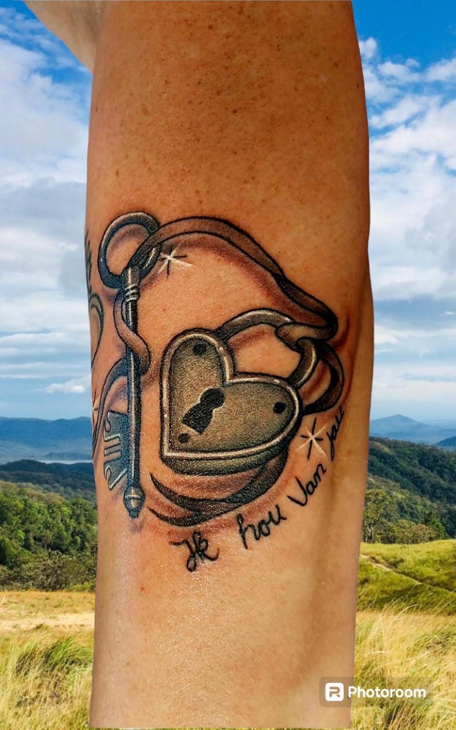 Tattoo Pension Mit Restaurant Und Tattoo-Studio Mörtschach Kültér fotó