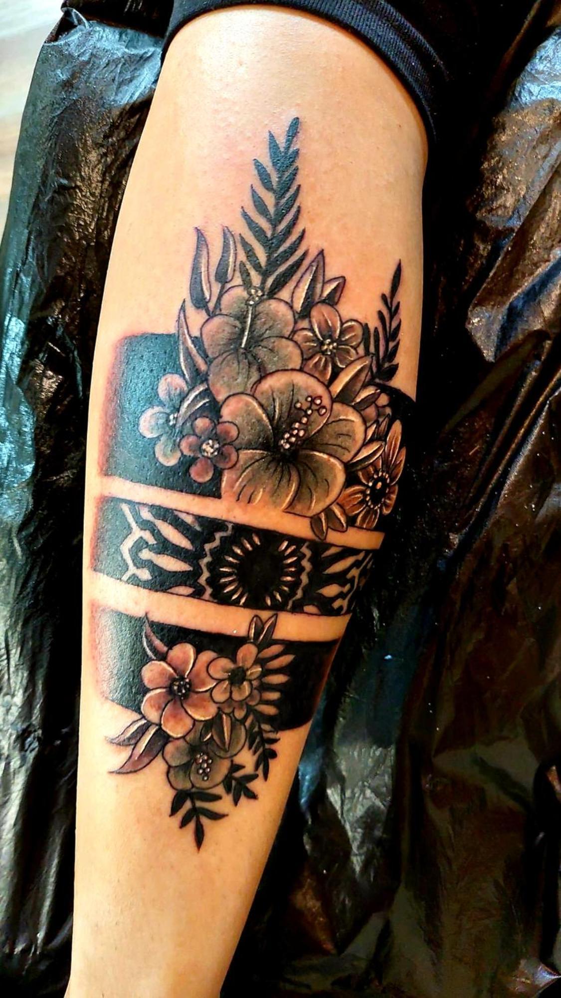 Tattoo Pension Mit Restaurant Und Tattoo-Studio Mörtschach Kültér fotó